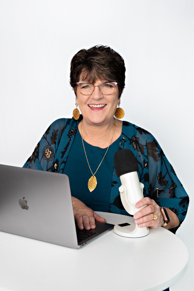 Cyndi  Thomsen