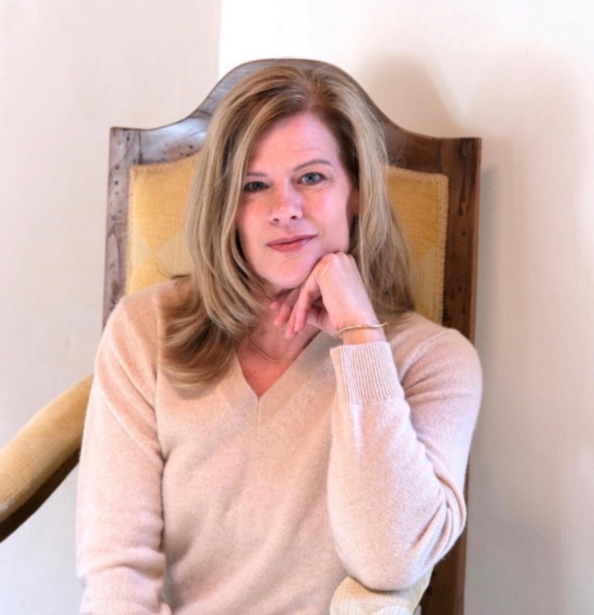 Dr. Janine Mahon