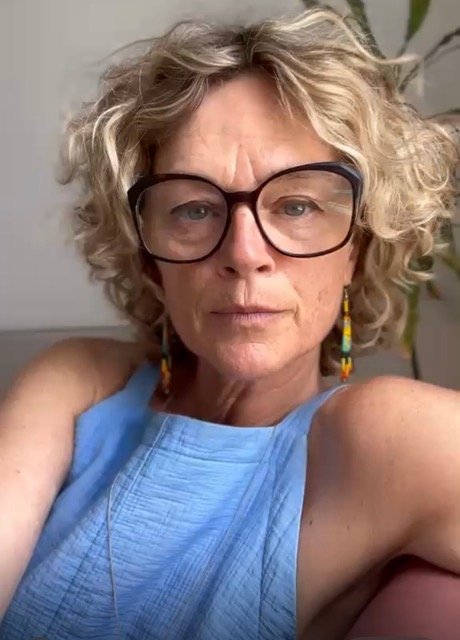 Jo  Kelly