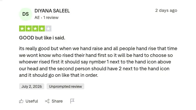 User review discussing features that Zoom offers for online meetings.